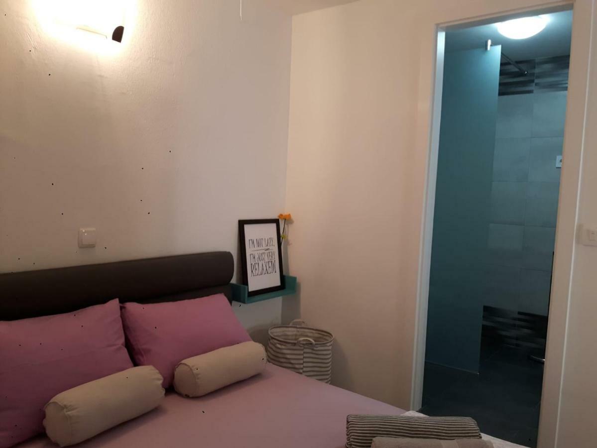 קאלי Fina M Studio Apartman מראה חיצוני תמונה